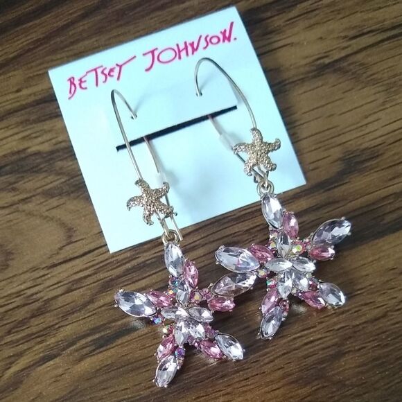 Betsey Johnson Star Fish Earrings - Picture 1 of 2